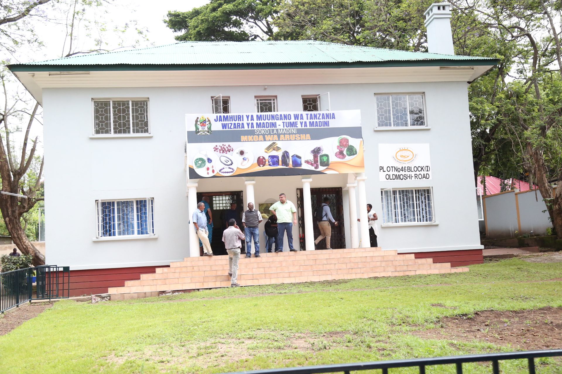 Wafanyabiashara Madini Arusha Wapewa Siku Moja Kuhamishia Shughuli Zao Ndani ya Soko
